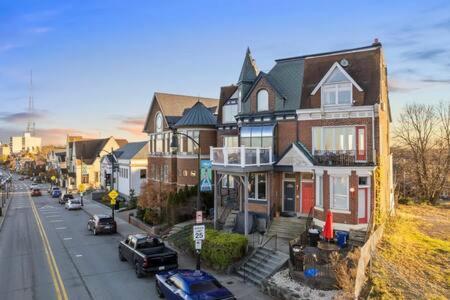 Appartement Charming Studio-Panoramic View-Your Pittsburgh Sanctuary Extérieur photo