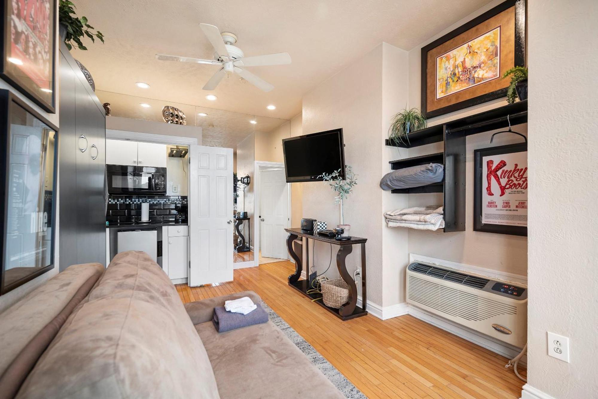 Appartement Charming Studio-Panoramic View-Your Pittsburgh Sanctuary Extérieur photo